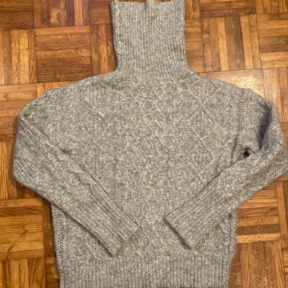 Olivaceous Gray Wool-Blend Turtleneck Sweater Size Small - Picture 1 of 4